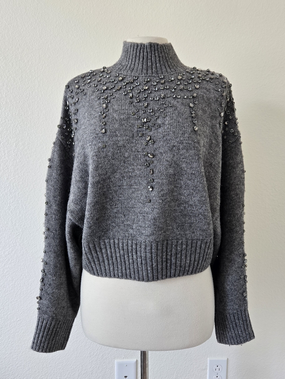 Zara Womens Rhinestones Embellished Knit Cropped Sweater Medium Wool Blend Gray - Picture 2 of 16
